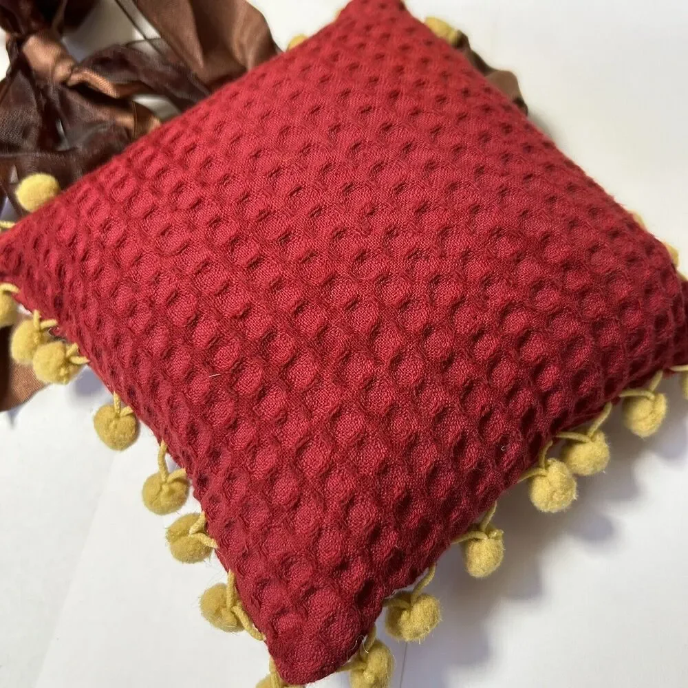 Christmas Wisemen 'Guide Us to Thy Perfect Light' Holiday Hanging Pillow Pompoms